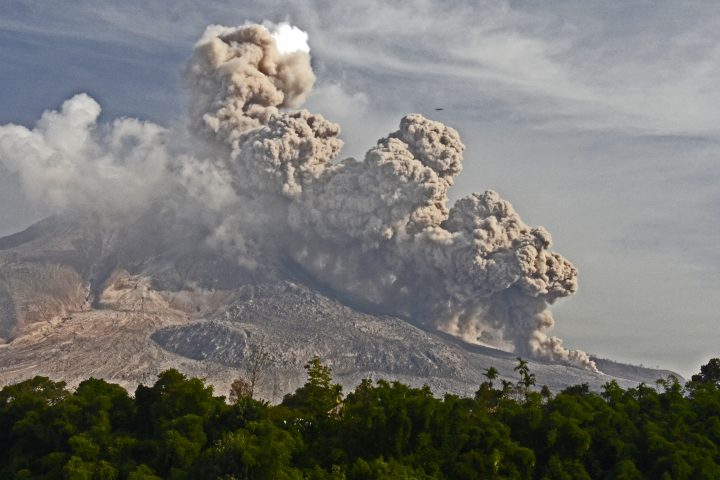 Sinabung - Indonésie - voyage special eruption "express" - 80 Jours Voyages
